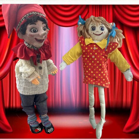 Hase Einohr und Puppe Langbein (c) LinzerPuppentheater